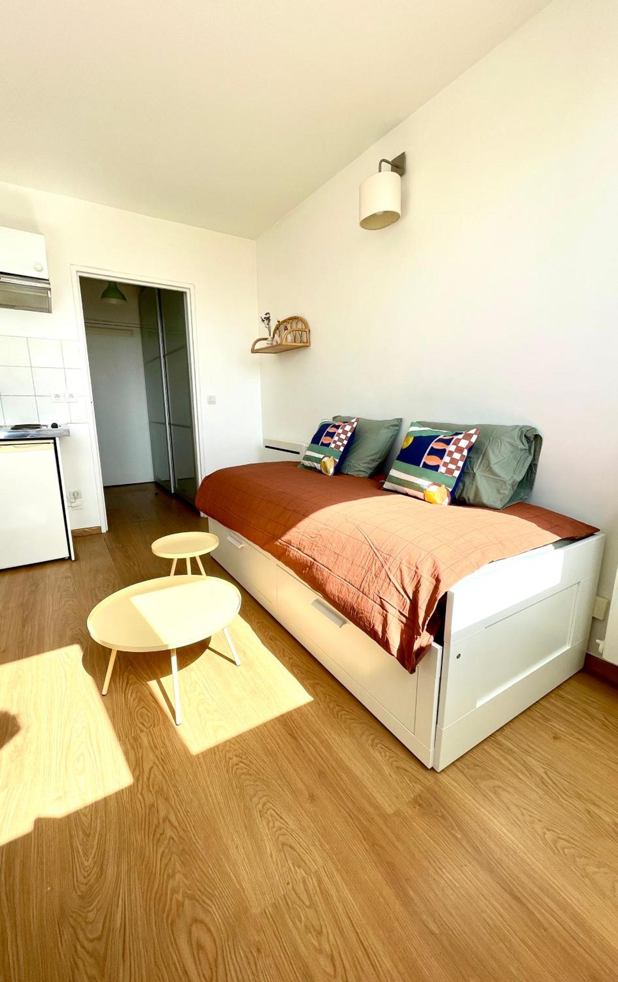 Charming Bright Sunny Studio In Belleville Paris Exterior foto